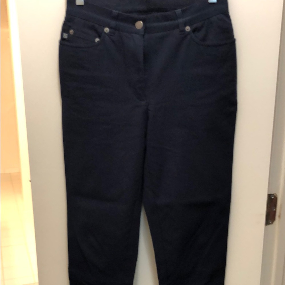 Lauren Ralph Lauren navy stretchy jean style cropped pants in size 6P